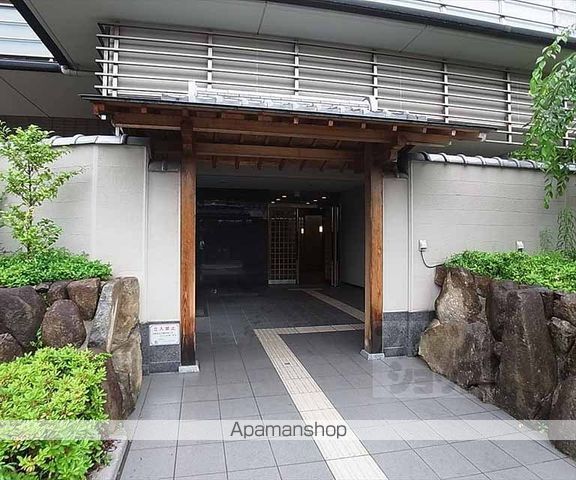 ユニーブル京都紫野の玄関写真