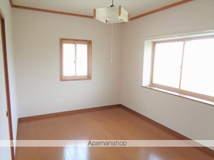 センチュリー２１Ａ棟[2LDK/57.14m2]の内装2