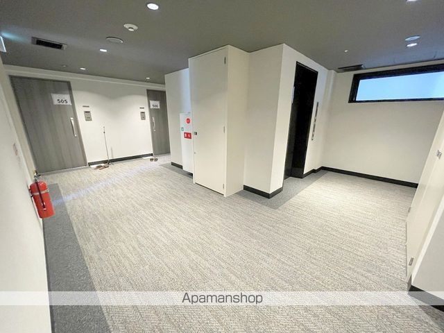 C0MF0RIA LIV北久宝寺Qの内装写真