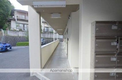 広島県広島市安佐南区長束西３丁目[1DK/25.8m2]のエントランス1