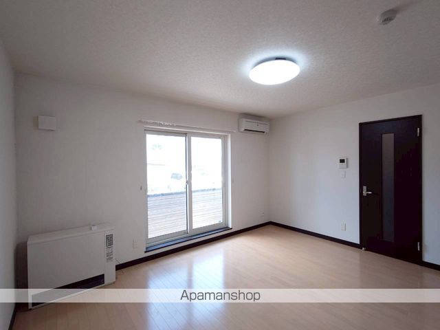 LEVANTEIIの内装写真