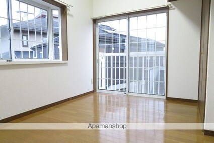 エトワールあけぼの町[1K/19m2]のリビング・居間