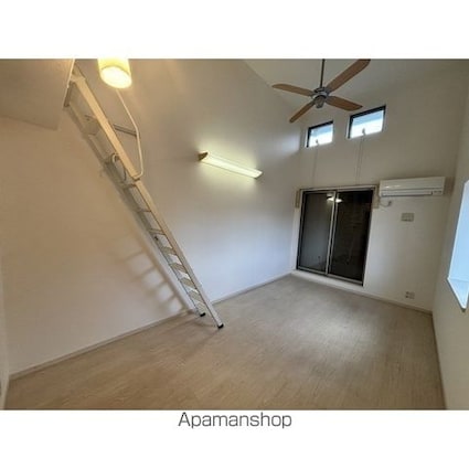 アールヴェール[1K/24.33m2]のリビング・居間1