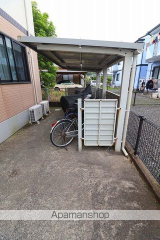 フォレスト王子A・B B棟の玄関写真