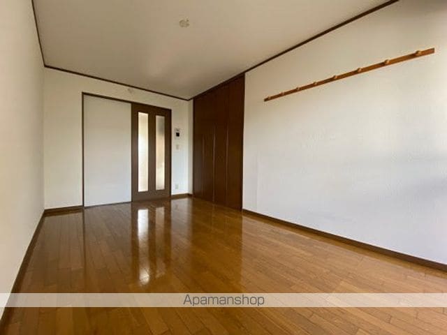 クレール・シェソワのその他写真