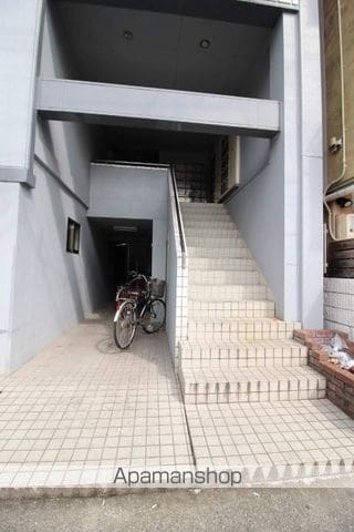 ベルハイム医大東の玄関写真