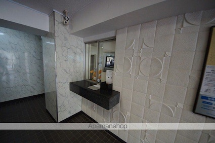 東京都新宿区富久町[1K/25.2m2]のロビー