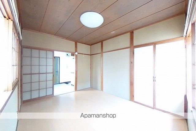 牡丹山ハイツの内装写真