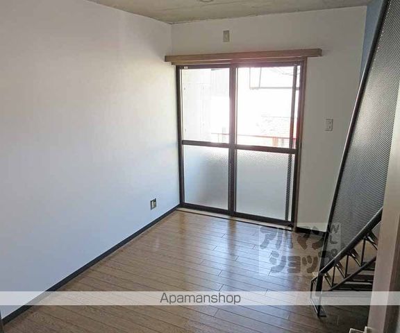FLOT HOUSINGの内装写真