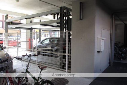 和歌山県和歌山市友田町５丁目[1DK/30.01m2]の駐車場