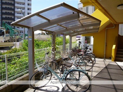 第Ⅱ太陽ハイツ南草津[1K/25.06m2]の駐車場