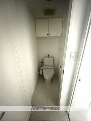 エクレール外苑西[1R/33.31m2]のトイレ