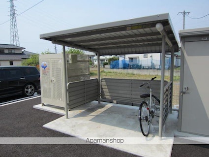 ヴィラヴェール[2LDK/56.47m2]の共用部1