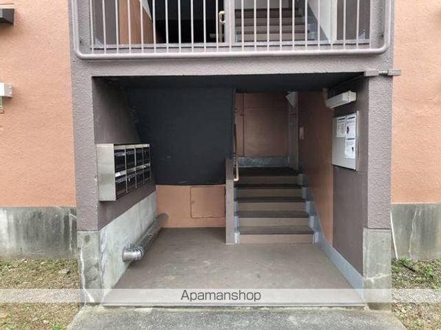 ビレッジハウス湖東2号棟の外観写真