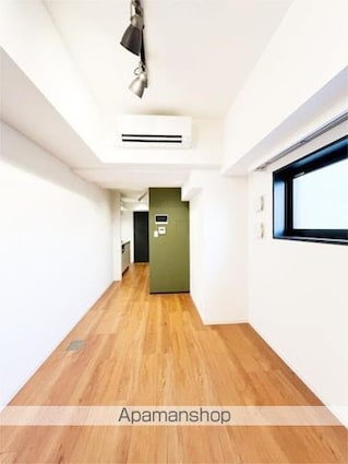 ＺＯＯＭ信濃町[1LDK/31.86m2]のリビング・居間