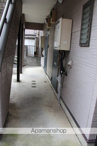 ラ・グロワールの玄関写真
