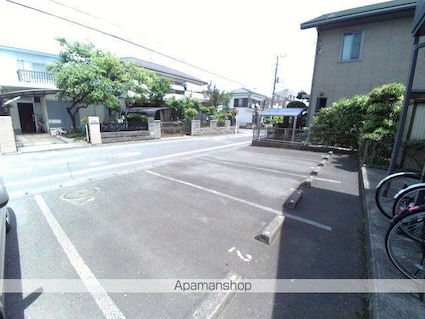 河辺サテライト[1K/27.1m2]の駐車場