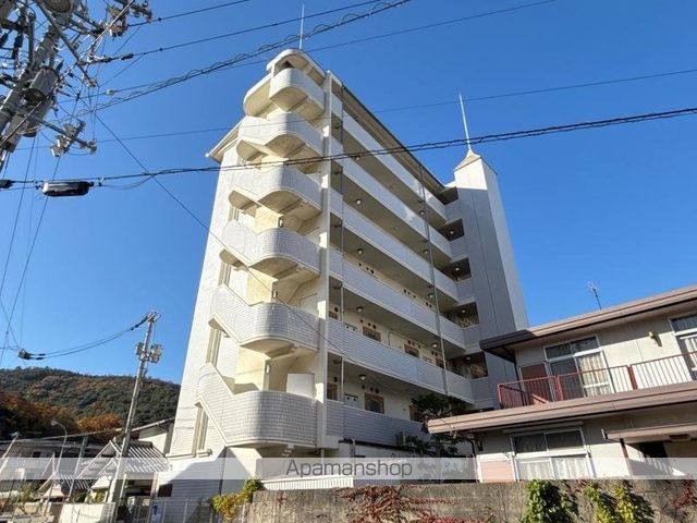 ホワイトヒルズの外観写真