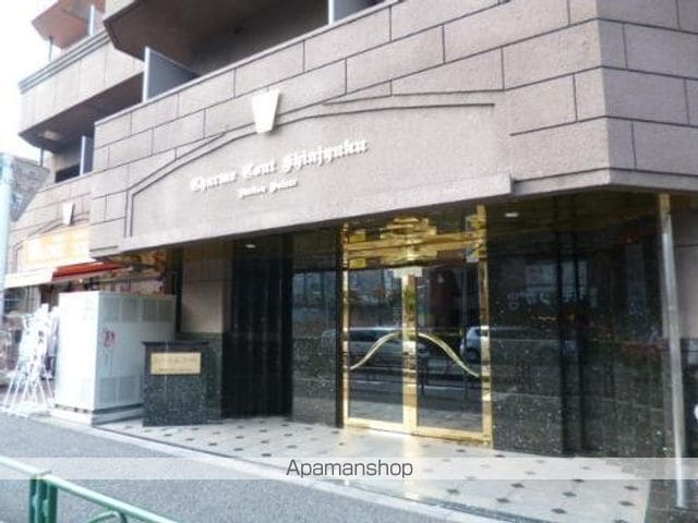 シャルムコート新宿ステーションパレスの外観写真