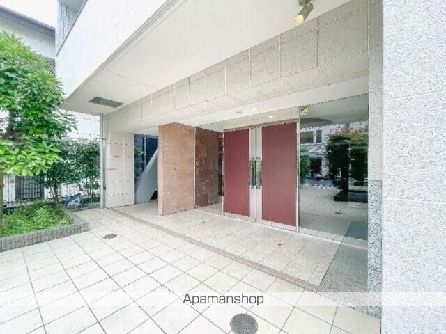 クロスレジデンス清澄白河の玄関写真