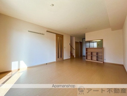 シャトレー・マルタ[4LDK/109.02m2]のリビング・居間