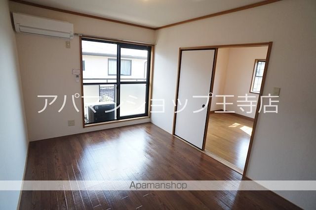 シャルマン二番館 A棟の内装写真