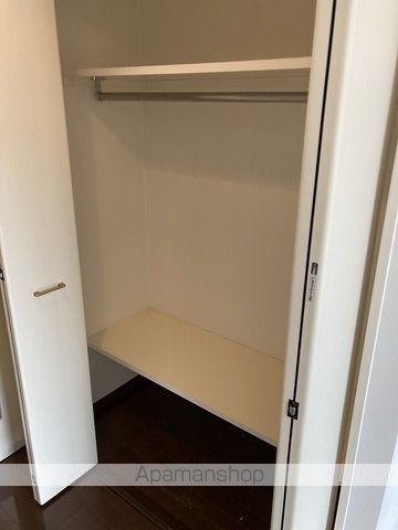 ファーストクラス空港西の内装写真