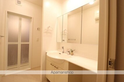 ラングレーヴン　Ａ[1LDK/54.46m2]の洗面所