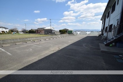 熊本県八代市郡築一番町[2K/43.64m2]の駐車場