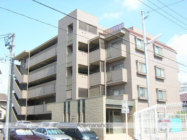 ラトゥール一社の外観写真
