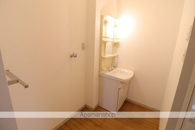 apartment 福島県福島市野田町字道端60
地図を見る