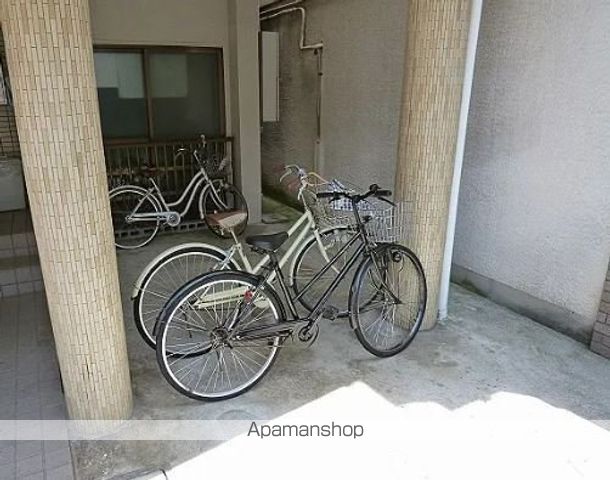 ホワイトハウス城東の内装写真
