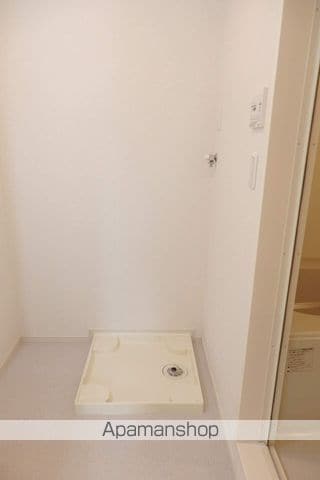 クローバー下平川IIIの内装写真