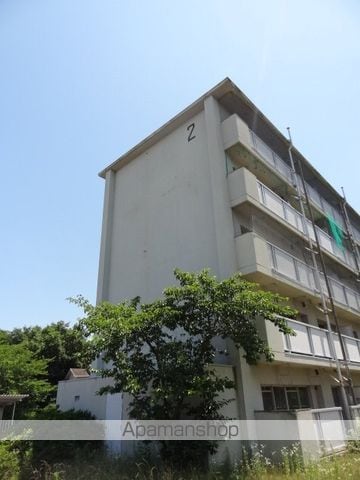 ビレッジハウス松山上野2号棟の外観写真