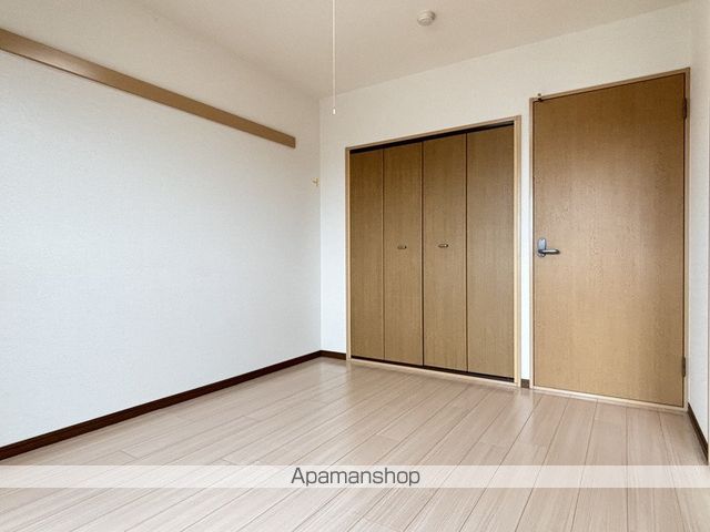 LIMPIA垂木の内装写真