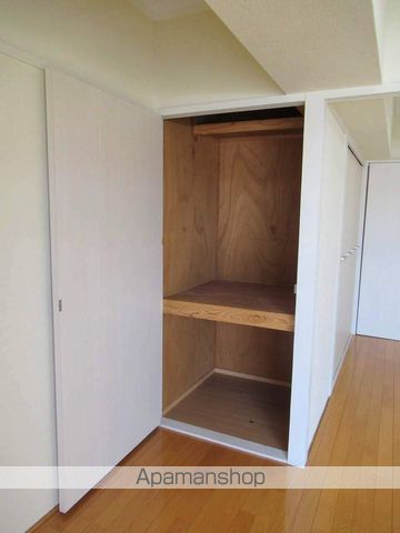 仁田脇ビルの内装写真