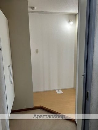 タウンコート三幸[1LDK/44.56m2]の玄関