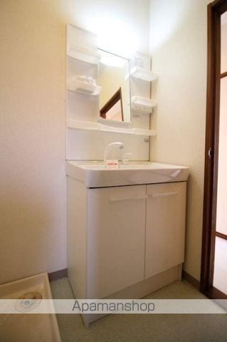 ガーデンパークIIIの内装写真