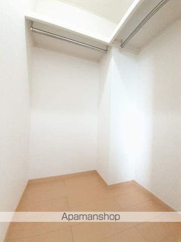 エルヴェ・クレールの内装写真