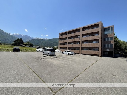 ノース[1R/29.98m2]の外観3