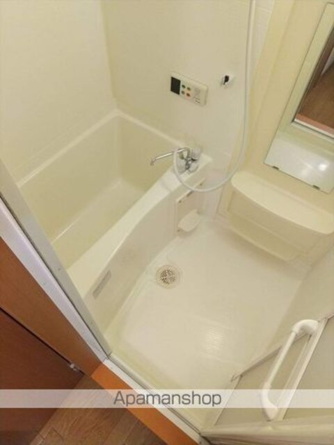 和歌山県和歌山市和歌浦西１丁目[1K/24.75m2]のバス