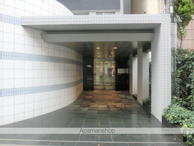 プライムアーバン堺筋本町の玄関写真