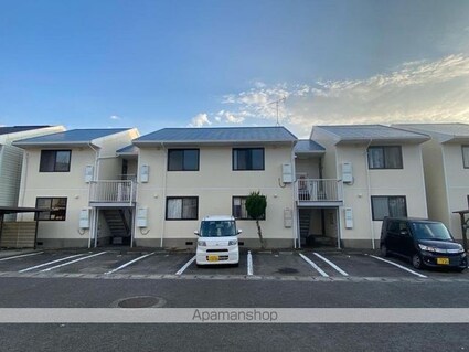 屋島ハイツＡ[2DK/46.4m2]の外観2