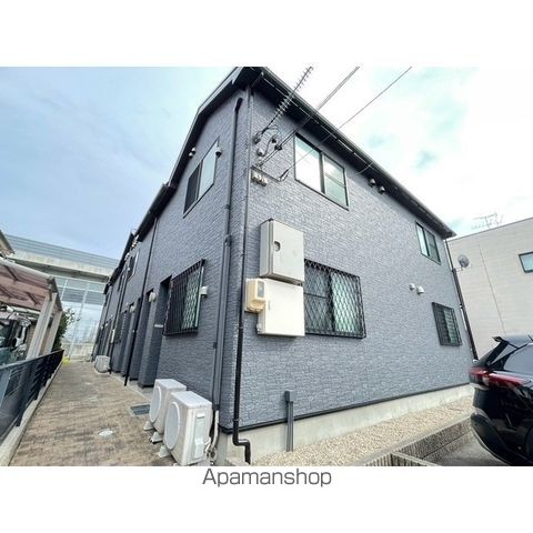 アンプルール リーブル ゴールドクレストの外観写真