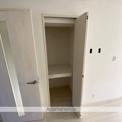 ＯＮ　ＴＨＥ　ＲＯＡＤ[1LDK/40.2m2]の内装5