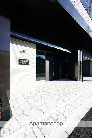 ステージファースト名古屋尾頭橋の玄関写真