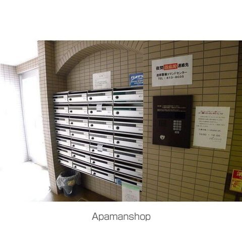 リーブル25の玄関写真