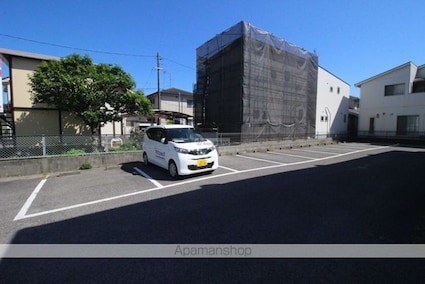 エクセル真田[1K/27.08m2]の駐車場1