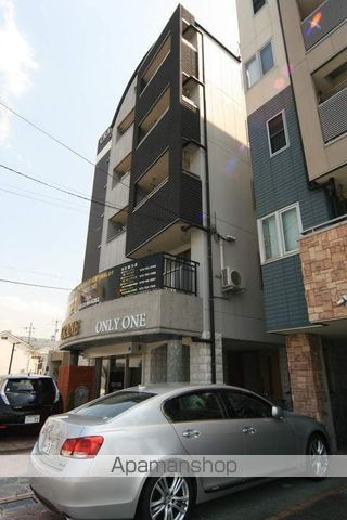 ONLY ONE小花の外観写真