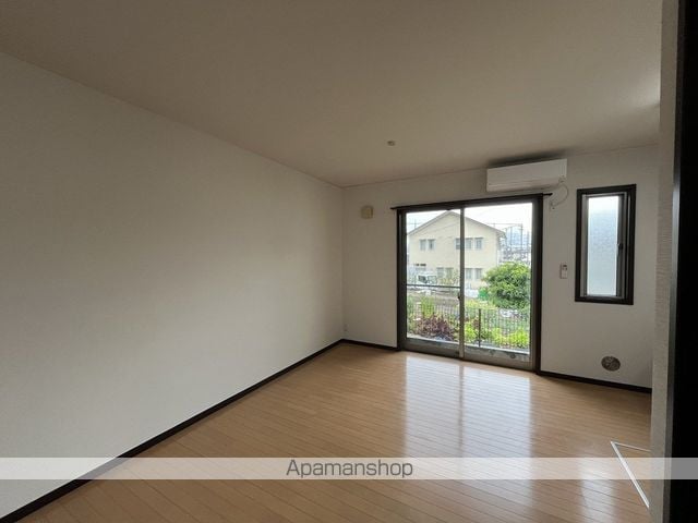 VILLA MONZENの内装写真